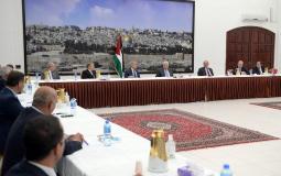 عباس لقاء القطاع الخاص.jpg