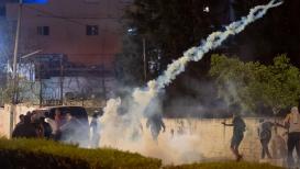 تصدي المرابطين في الأقصى لاعتداءات الاحتلال ومستوطنيه