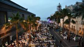 صور: تحت عنوان "رمضان يجمعنا في الميناء" مئات الأطفال وذويهم يشاركون في الإفطار الجماعي السنوي بميناء مدينة يافا المحتلة.