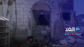 فنانة تحول ركام منزلها المهدم في غزة إلى لوحة فنية