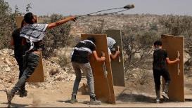 استمرار المواجهات الدامية في قرية بيتا شمال الضفة الغربية