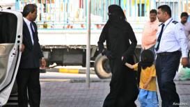 مايكل جاكسون متنكرا.jpg