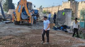 الاحتلال يواصل التجريف بالمقبرة اليوسفية في القدس لليوم الثاني