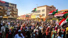 تظاهرات حاشدة في السودان رفضا للانقلاب العسكري