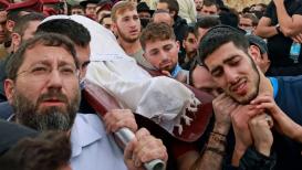 صور من تشييع قتيل عملية القدس بالأمس التي نفذها فادي أبو شخيدم