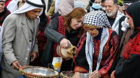 وقفة بالزي الفلسطيني في رام الله رداً على استخدام الاحتلال التراث الفلسطيني ومحاولة سرقته