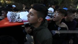 تشييع جثمان الشهيد الفتى أحمد شحادة (16عاماً) في مدينة نابلس (أيمن نوباني)