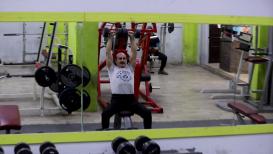 الفلسطيني بديع دويكات من نابلس يمارس رياضة "كمال الأجسام" بعمر 81 عاماً