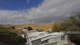 صور من قرية الخان الأحمر قرب القدس المهددة بالهدم والتهجير من قبل الاحتلال