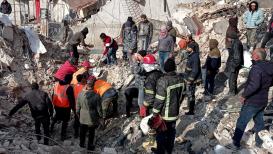 استمرار عمليات الإنقاذ في سوريا وتركيا بعد الزلزال الذي ضرب البلدين .. تصوير: "الفرنسية"