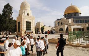 صورة من اقتحام المستوطنين لساحات المسجد الأقصى