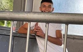 اعتقال فتى من باب العامود.jpg