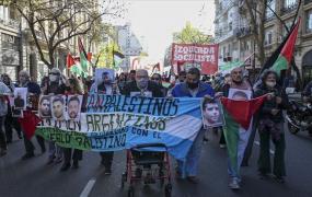 مسيرة الأرجنتين.jpeg