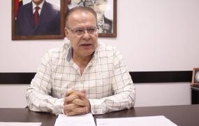 رئيس بلدية نابلس.JPG