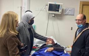والدة ناصر أبو حميد