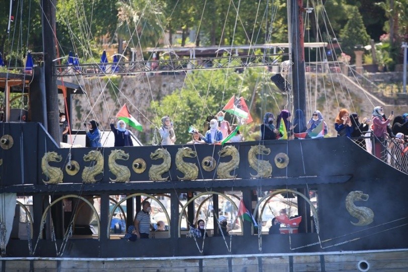 antalyada-ozgur-mescid-i-aksa-mavi-marmara-etkinliginde-teknelerle-001-1622899523.jpg