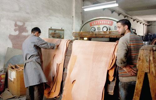 الصناعات الجلدية.jpg