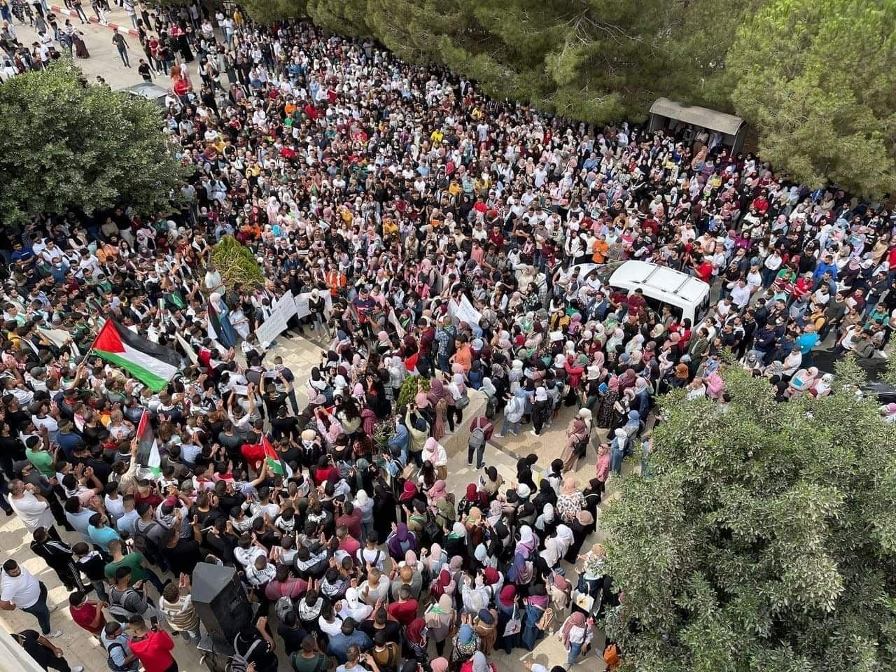وقفة بيرزيت (3).jpg