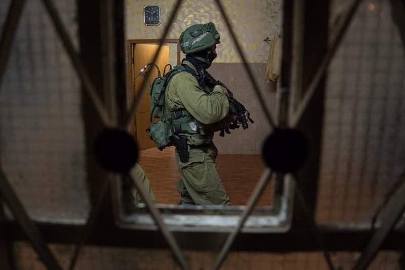 البحث عن الأسرى الستة (3).jpeg