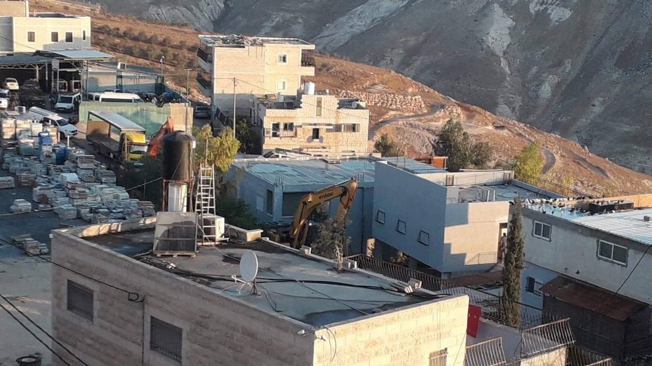 هدم القدس المحتلة (1).jpg