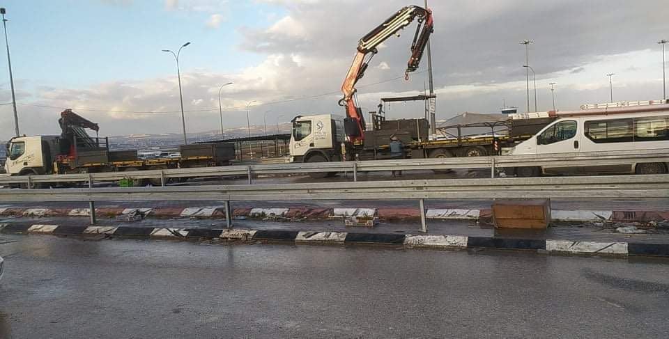 هدم بسطات خضار في جنين (3).jpg